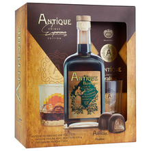 Badel Antique Pelinkovac 0,7 l, Kraš Antique Praline 158 g + 1 Antique čaša